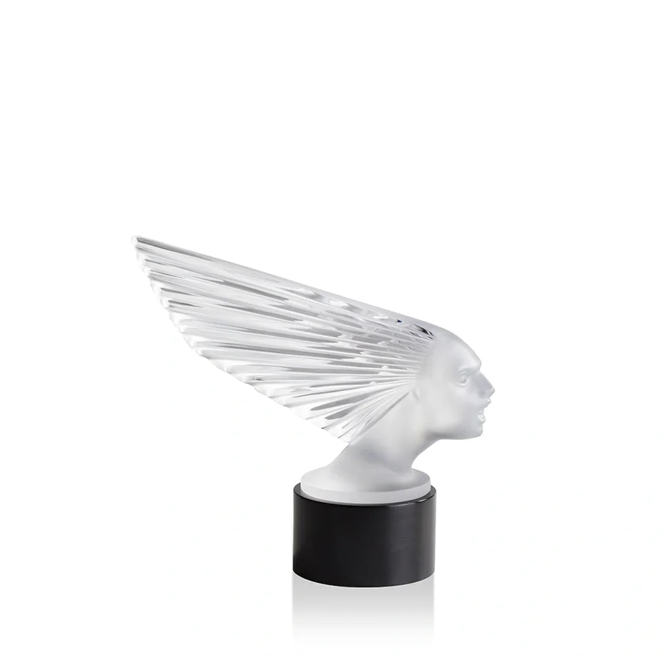 Lighted Sculpture Victoire